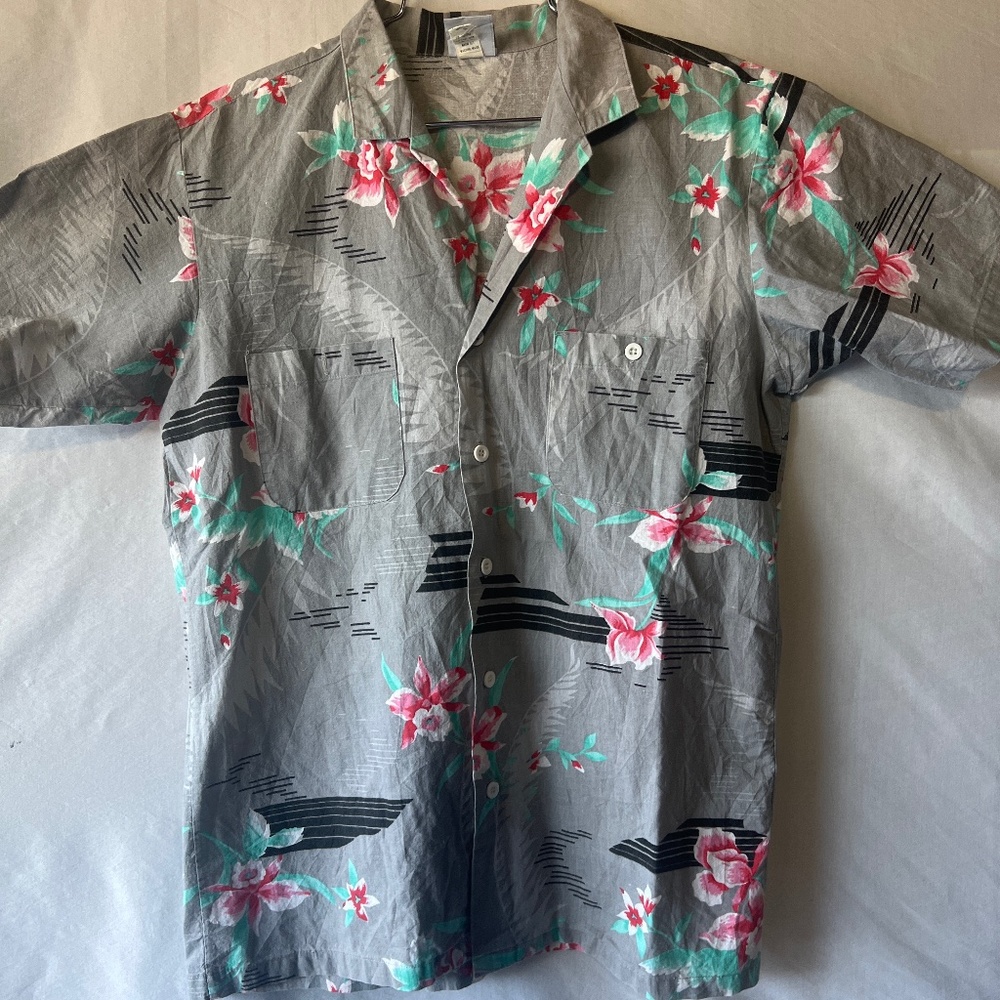 SUNFORCE Red Hawaiian Flower Short Sleeve Button Down Shirt